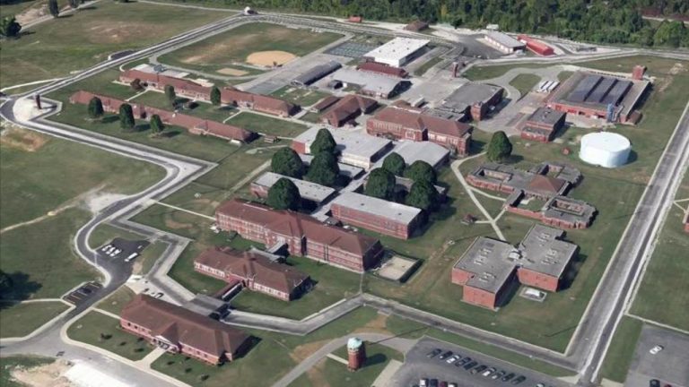 Federal Correctional Institution, Ashland