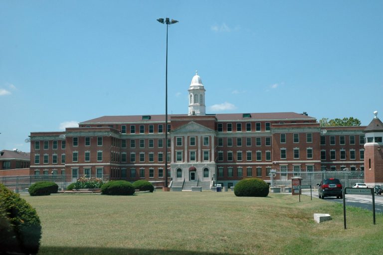 Medical Center for Federal Prisoners, Springfield