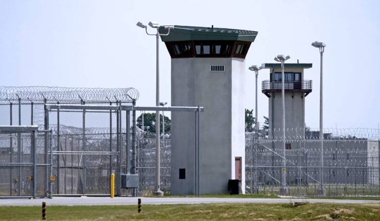 Allenwood Medium Federal Correctional Institution